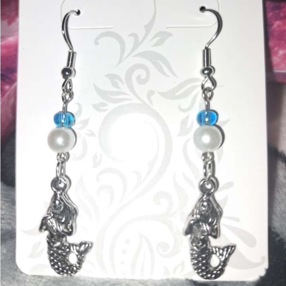 Elegant Silver and Blue Dangle Earrings